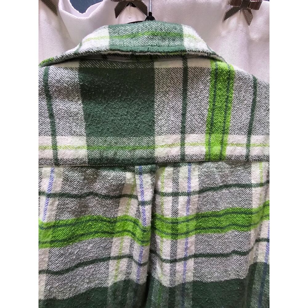 Green plaid Aerie button down flannel shacket shirt jacket size medium - Picture 7 of 10